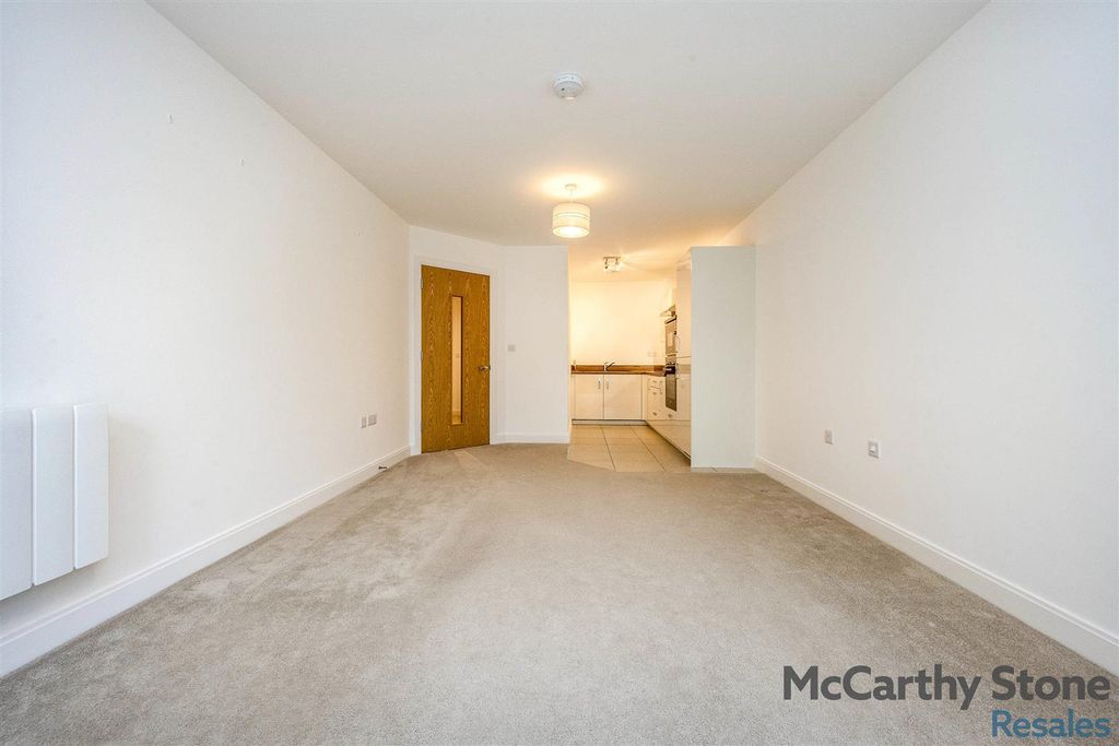 Property photo 3 of 26 Akl_5398.Jpg