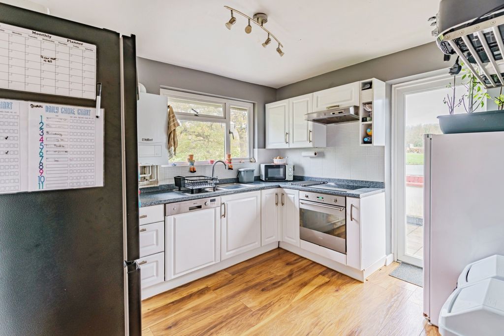 Property photo 2 of 17 Photo