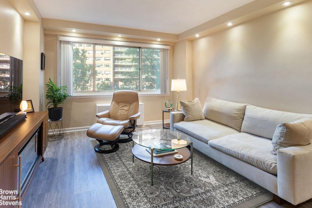 Property photo 2 of 10 <Alttext/>