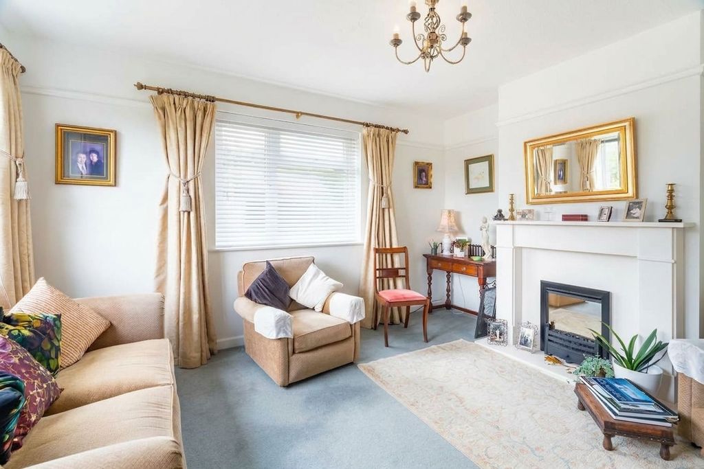 Property photo 2 of 16