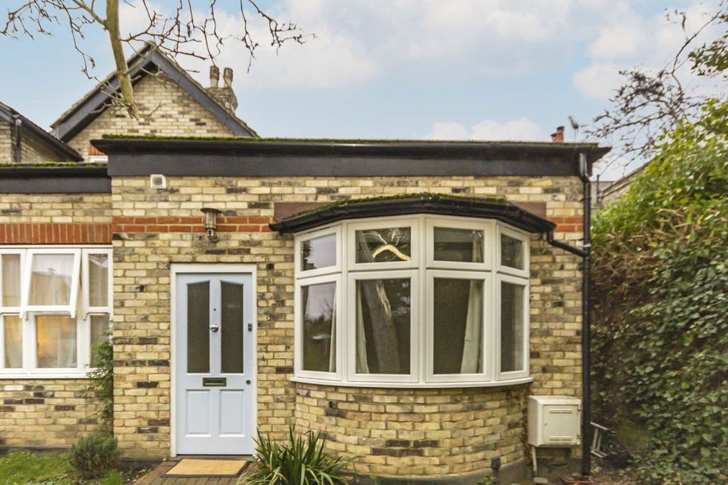 Property photo 1 of 5