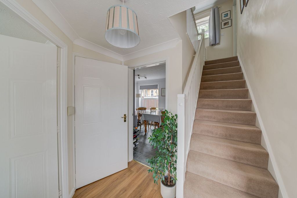 Property photo 3 of 26