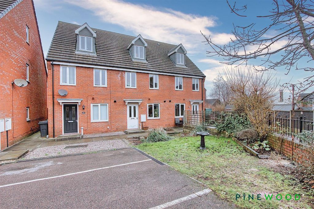 Property photo 1 of 17 Front