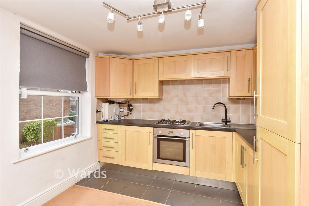 Property photo 2 of 11 Kitchen/ Living Area