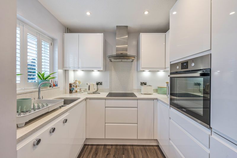 Property photo 2 of 12 Photo 7