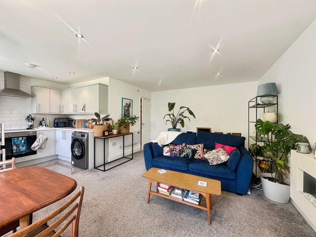 Property photo 2 of 18 Photo 12