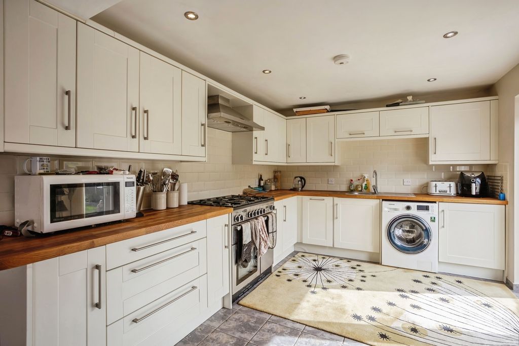 Property photo 2 of 21 Pbox-Img.Jpg