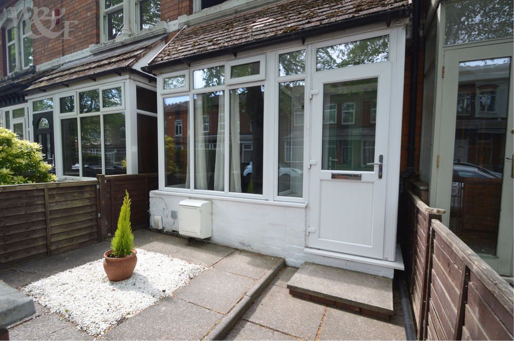 Property photo 2 of 31 Photo 35
