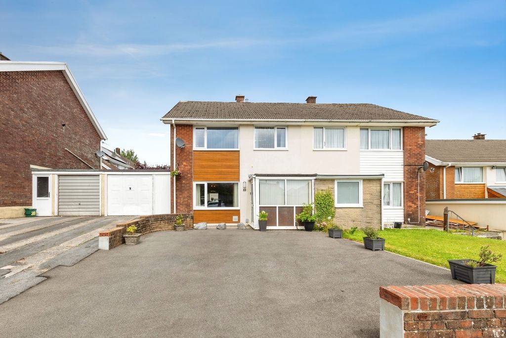 Property photo 1 of 22 Pbox-Img.Jpg