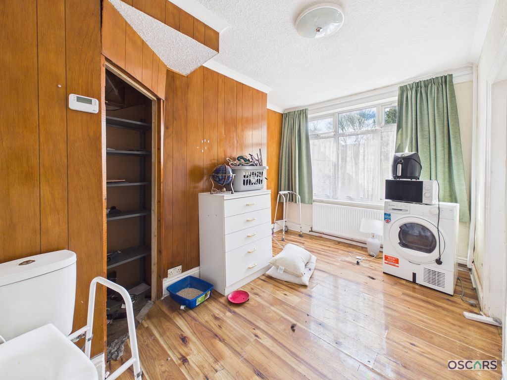 Property photo 3 of 8 Photo 3