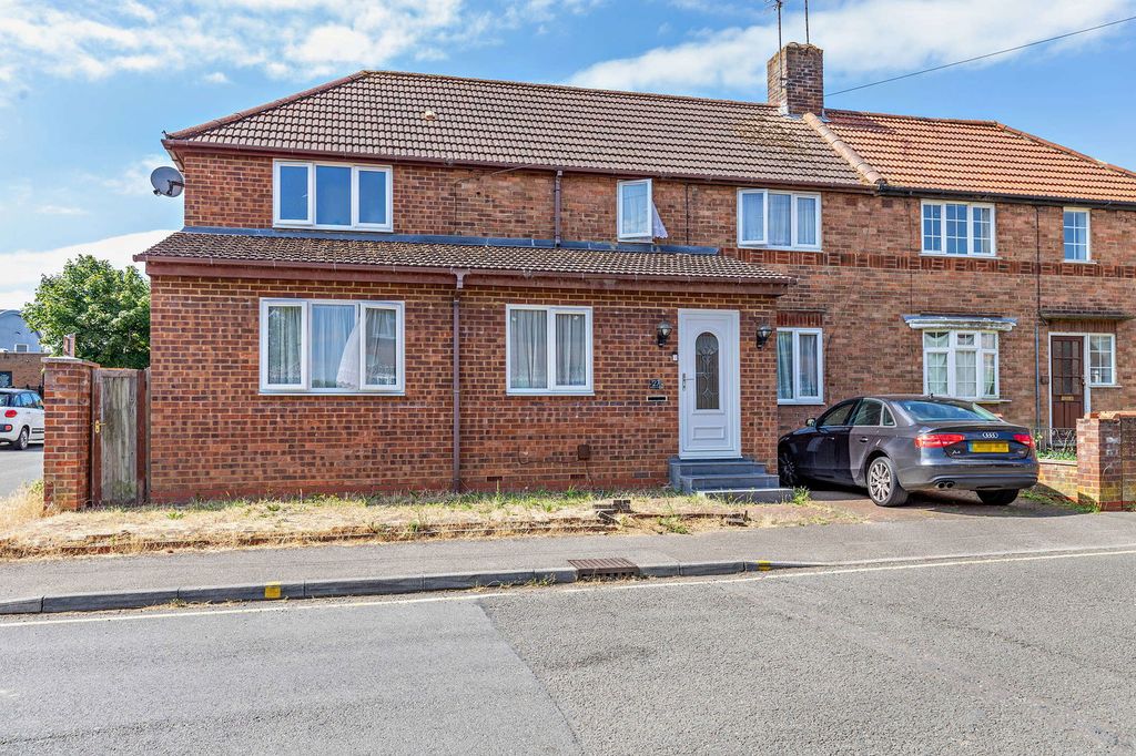 Property photo 1 of 18