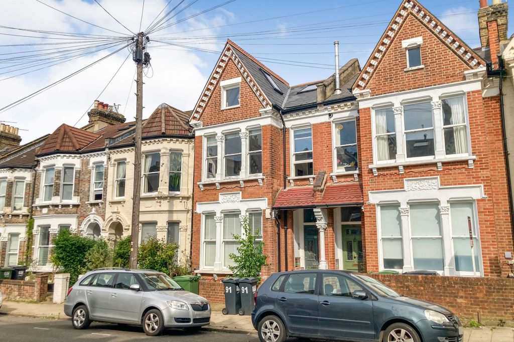 Property photo 2 of 2 91 Helix Road, Brixton Hill, London Sw2 2Jr