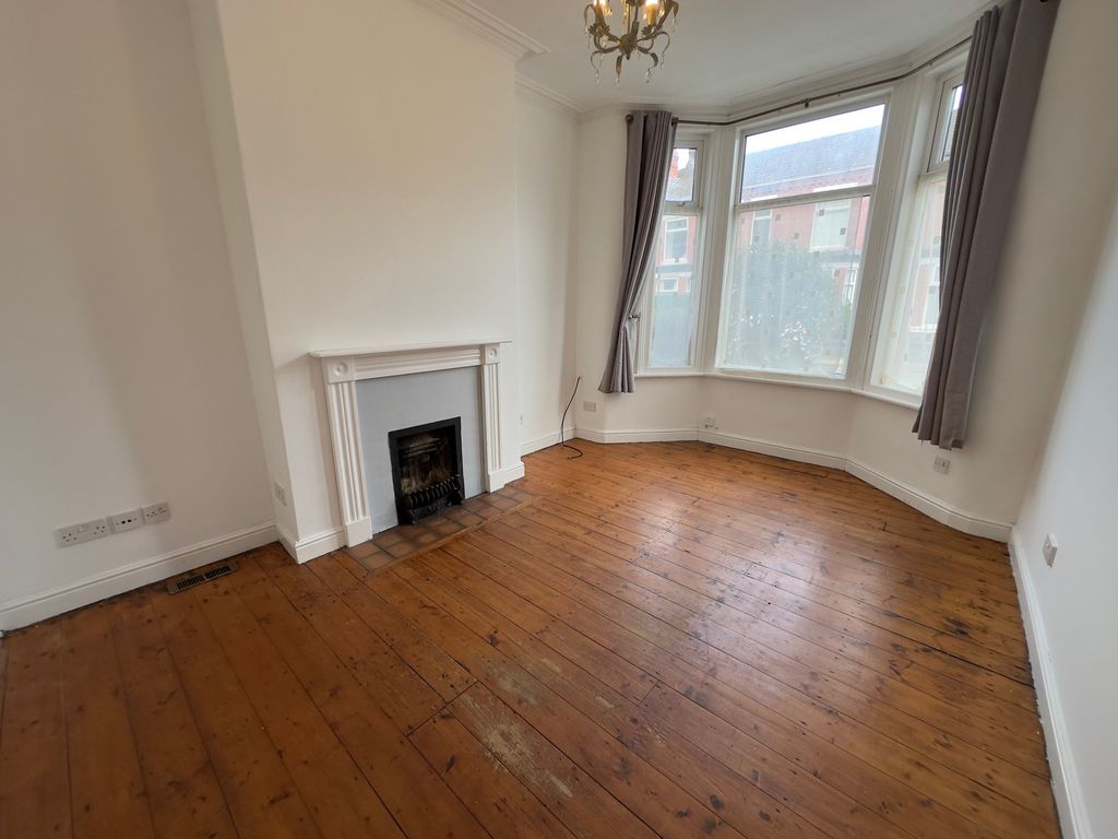 Property photo 2 of 14 1