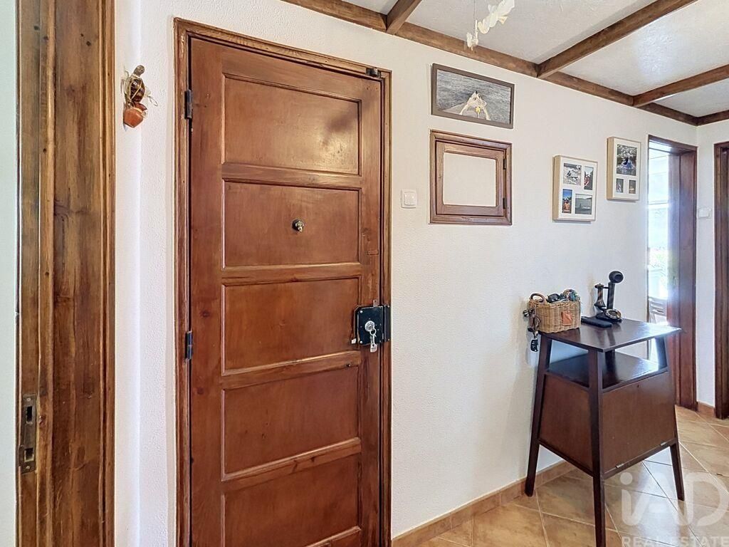 Property photo 2 of 26