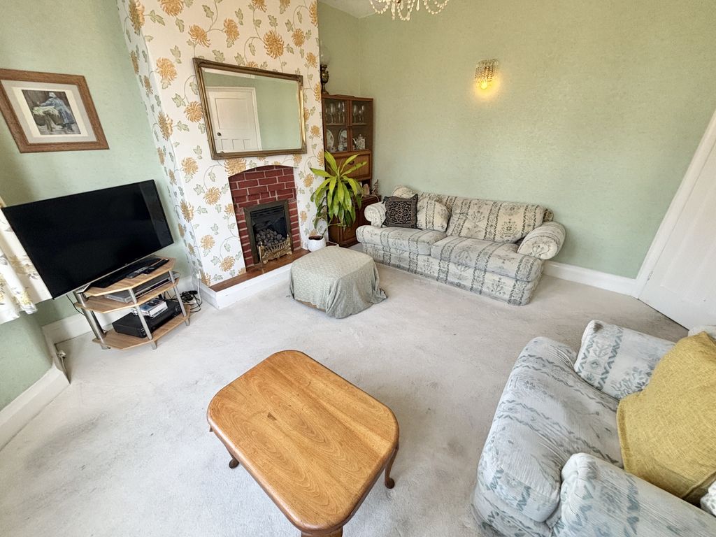 Property photo 3 of 23