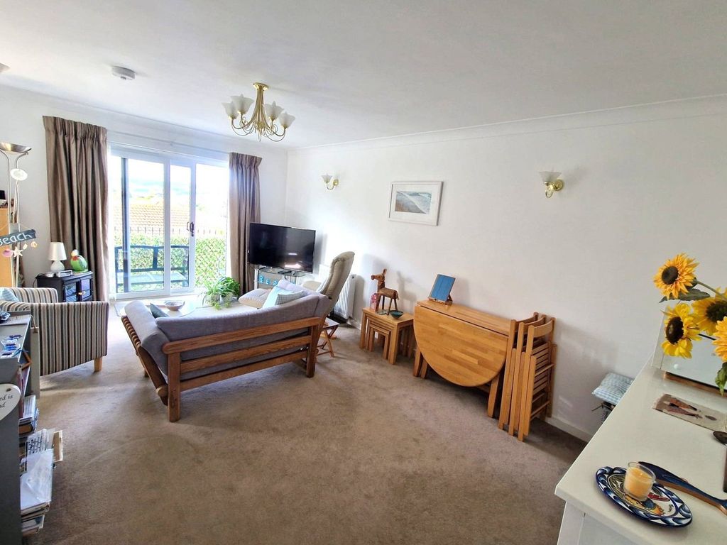 Property photo 3 of 9
