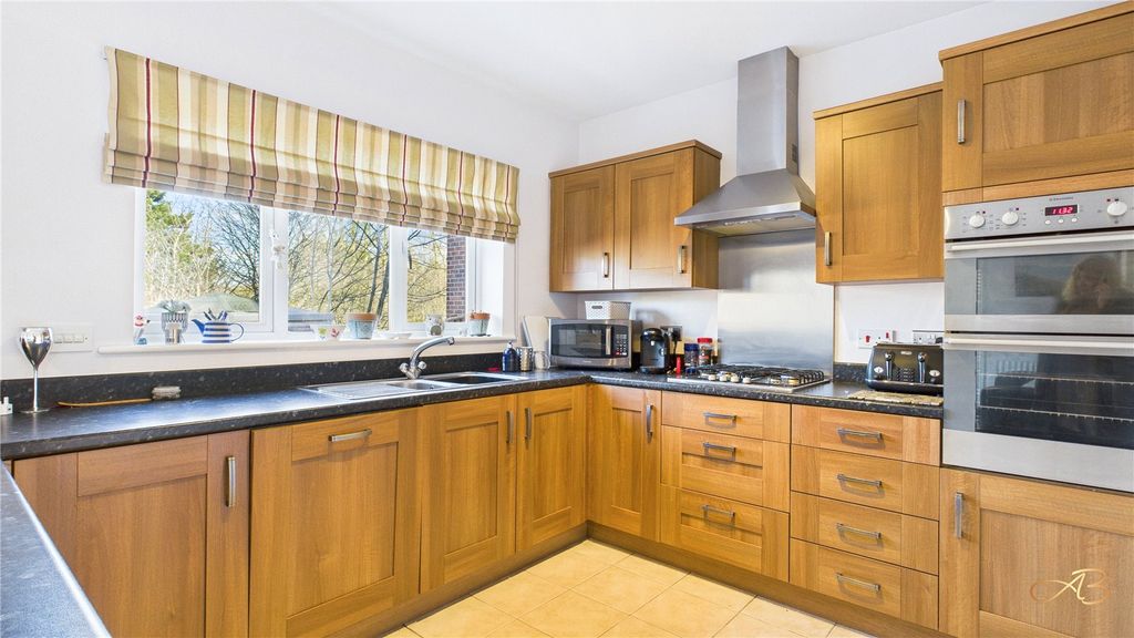 Property photo 3 of 18 Picture No. 49