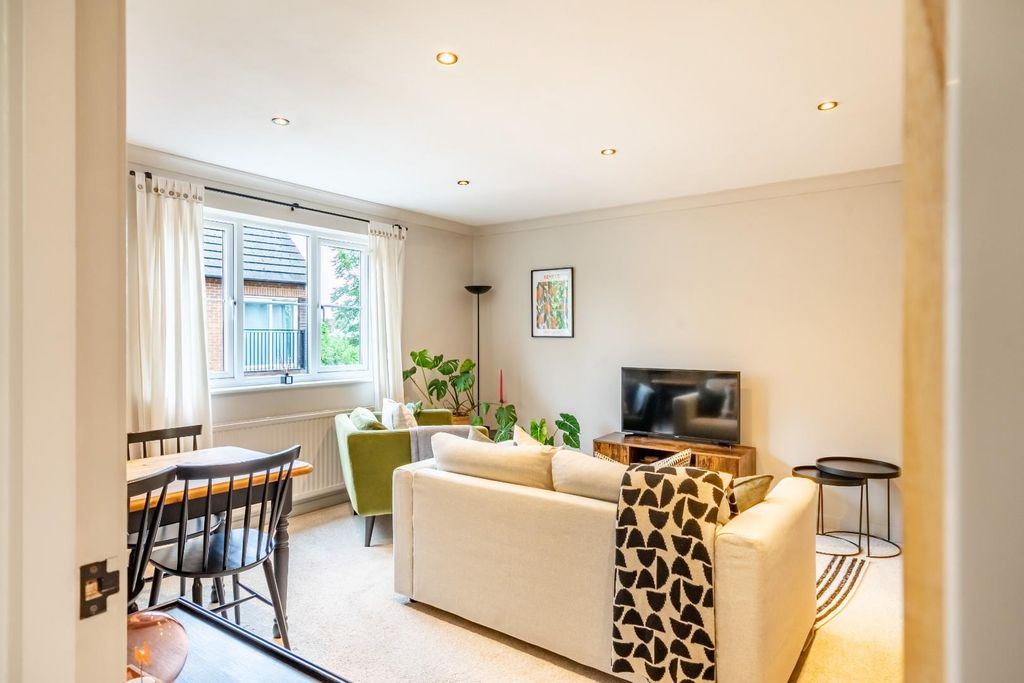Property photo 2 of 16 3Bc-11.Jpg
