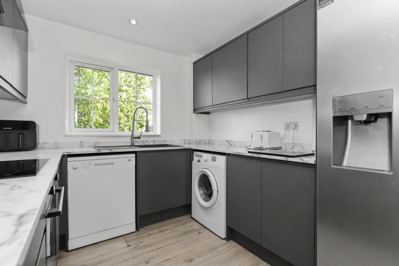 Property photo 3 of 13 Kitchen
