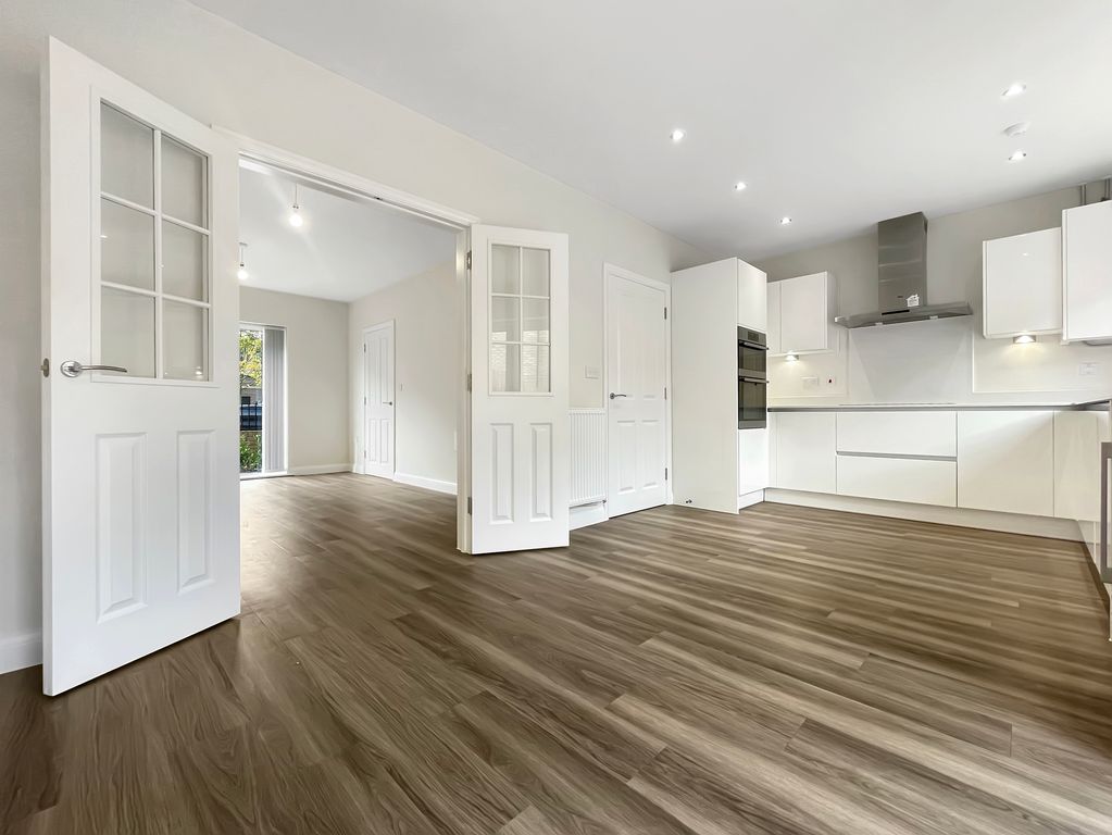 Property photo 3 of 30