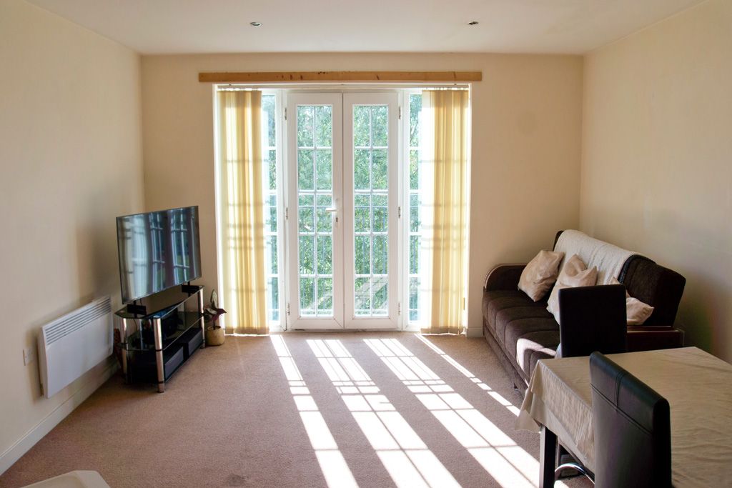 Property photo 2 of 27
