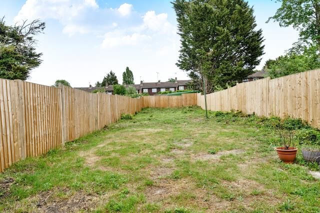 Property photo 2 of 5 External Grounds