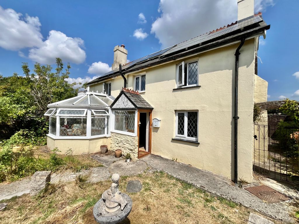 Property photo 1 of 33