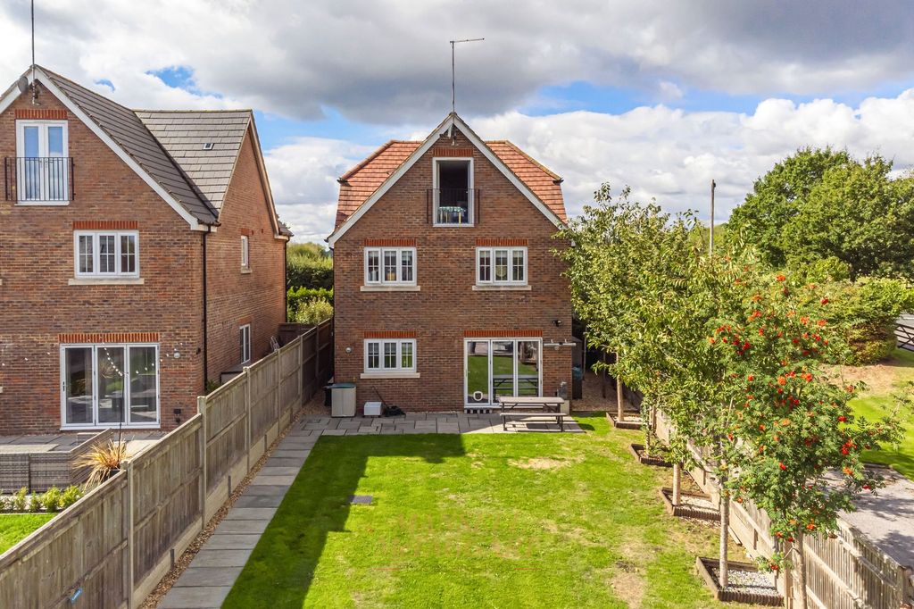 Property photo 1 of 48