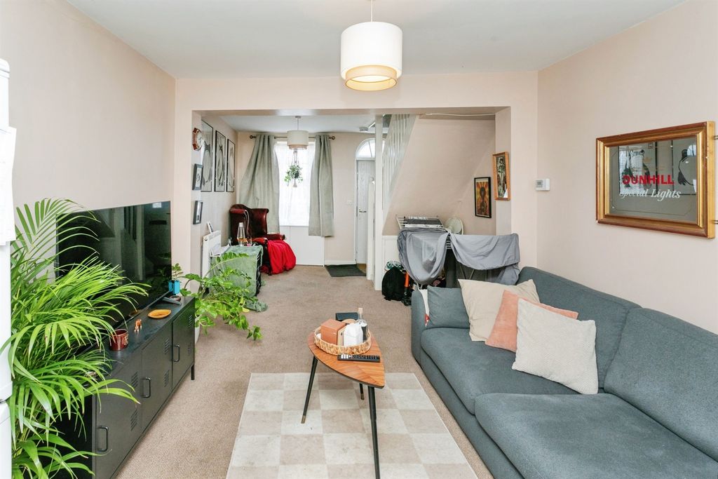 Property photo 3 of 16