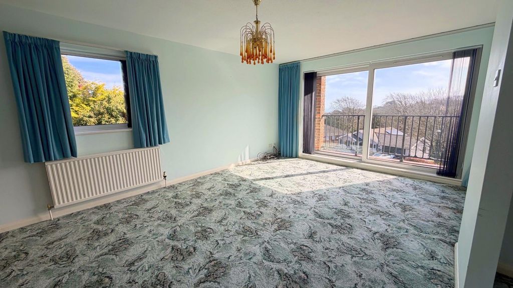 Property photo 2 of 23 Hyde26.Jpg