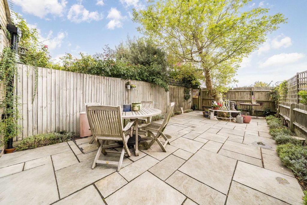 Property photo 3 of 15