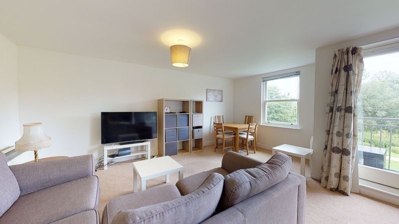 Property photo 3 of 11 Picture 3