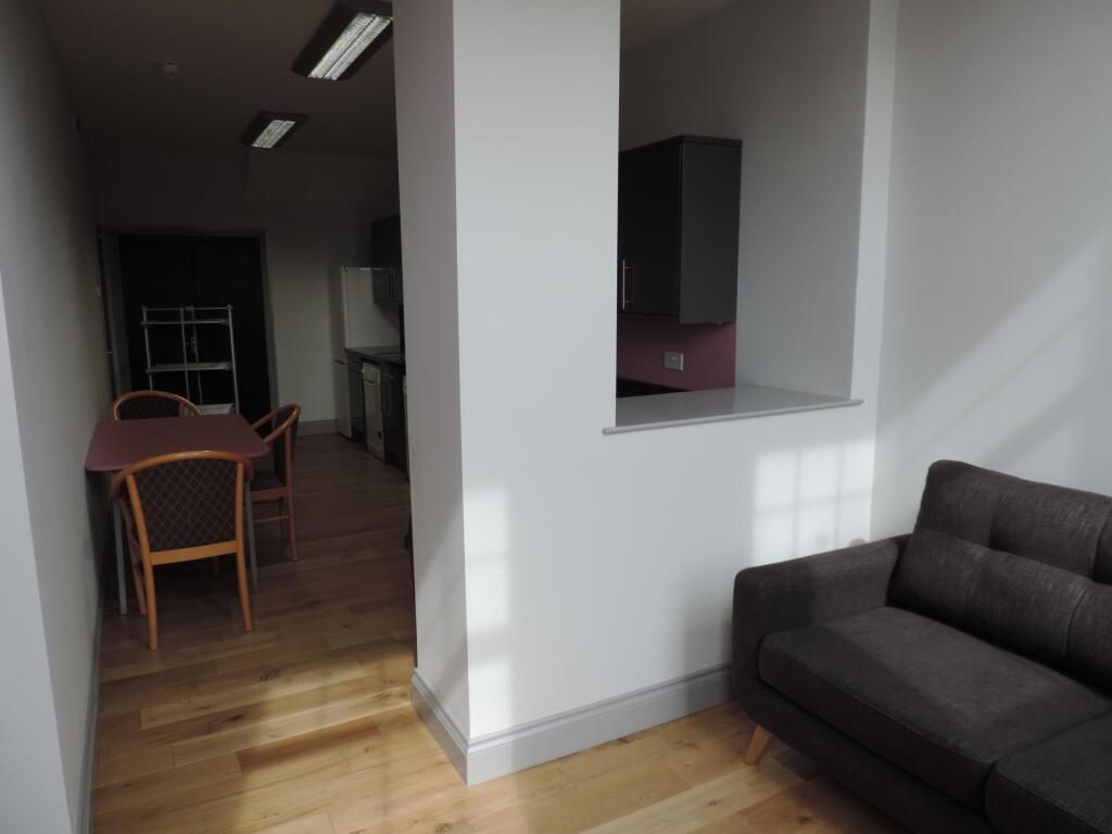 Property photo 2 of 4 Modern Open-Plan Living With Stylish Wood Floors...