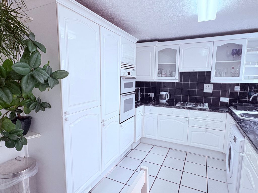 Property photo 1 of 13 Kitchen
