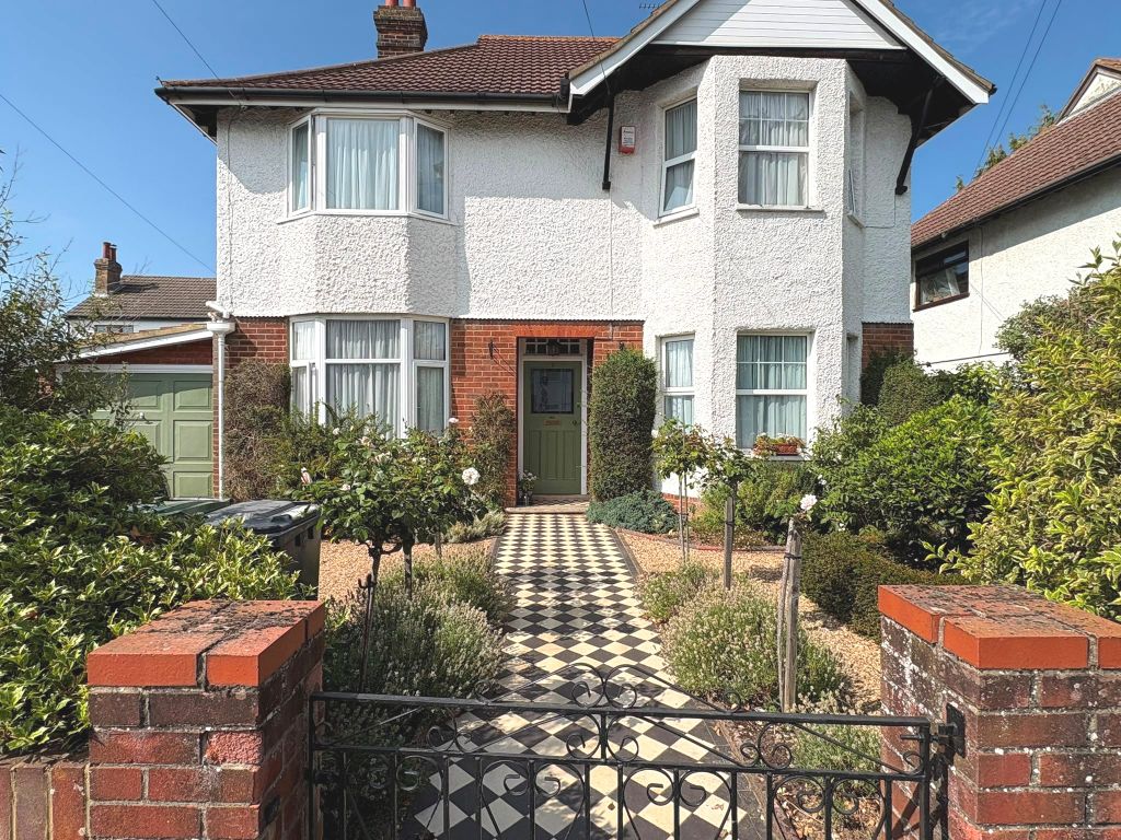 Property photo 1 of 12