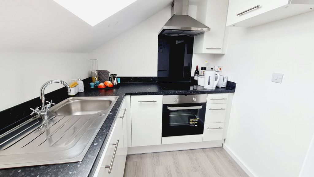 Property photo 1 of 13 Picture No. 05
