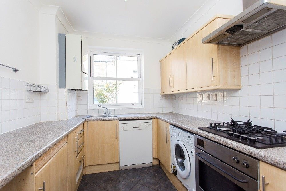 Property photo 3 of 20 Kitchen