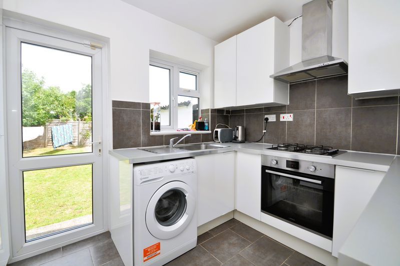 Property photo 2 of 11 Photo 8