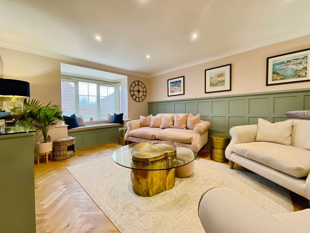 Property photo 2 of 25