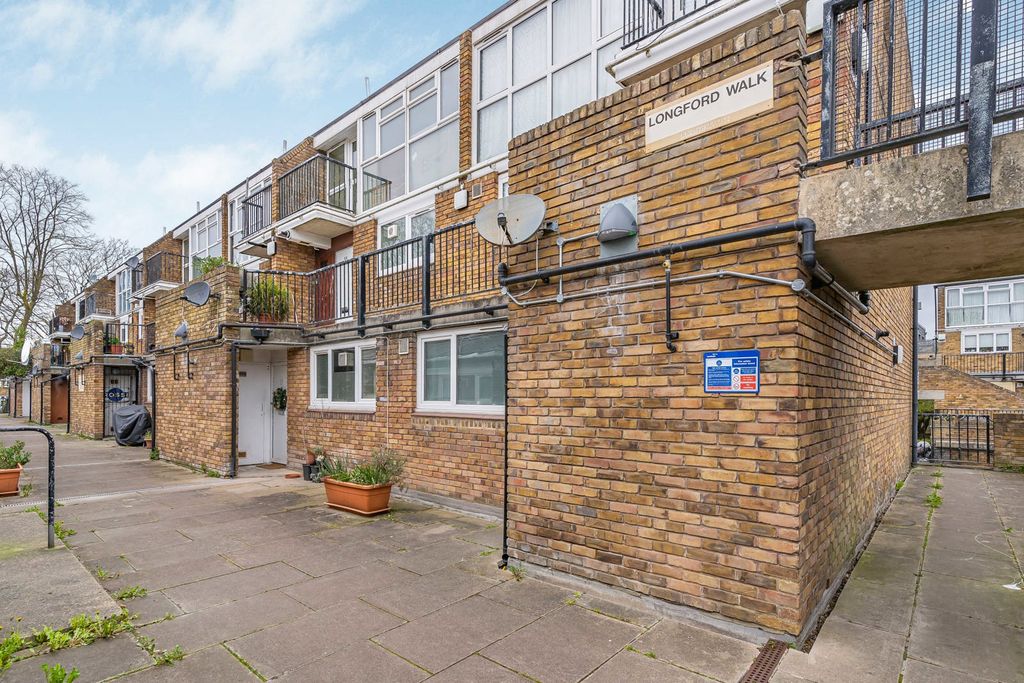 Property photo 1 of 9 Exterior