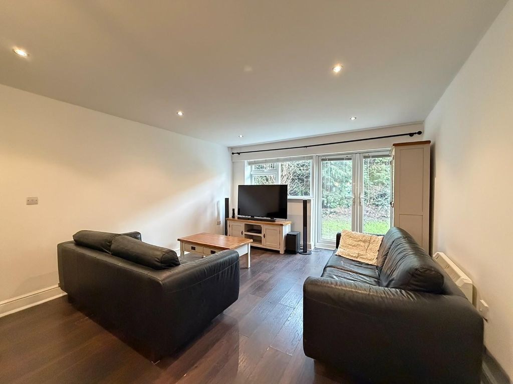 Property photo 3 of 18