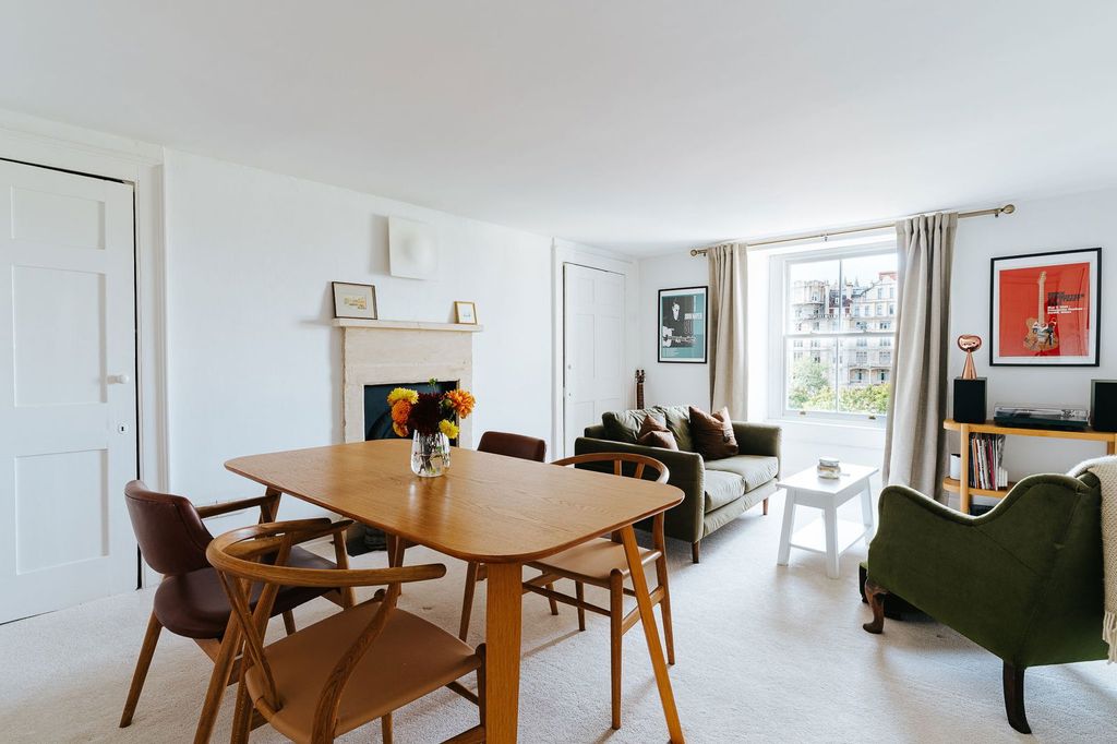 Property photo 1 of 31