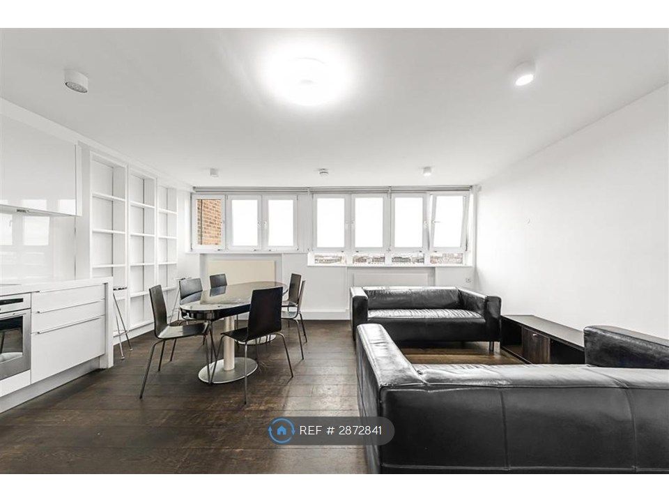 Property photo 2 of 21