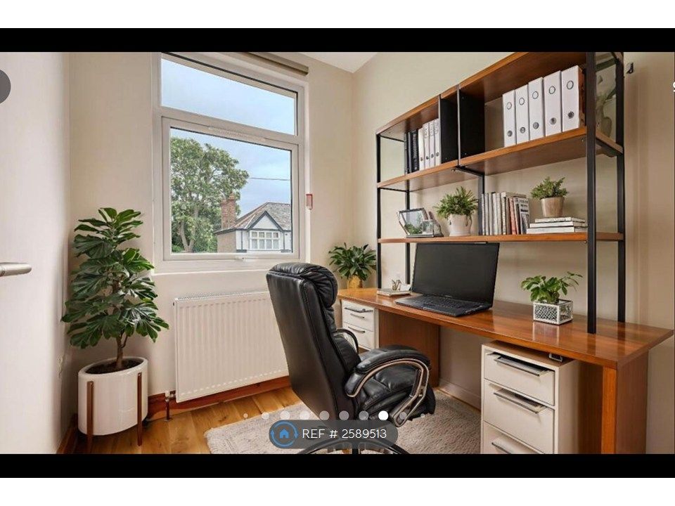 Property photo 2 of 27