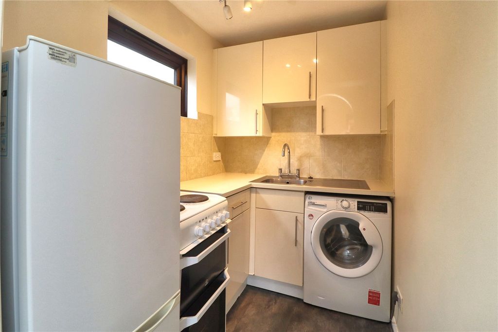 Property photo 3 of 7 Picture No. 04