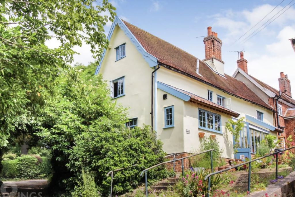 Property photo 1 of 30