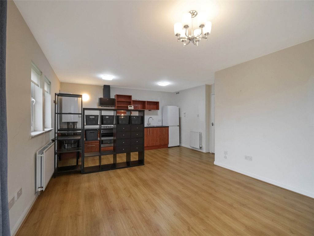 Property photo 3 of 19 Picture No. 20