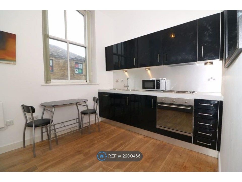 Property photo 1 of 4