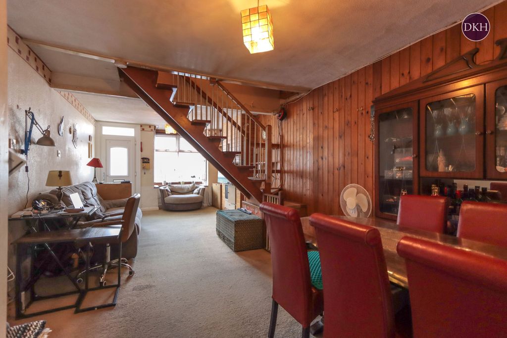 Property photo 3 of 11 Picture No. 06