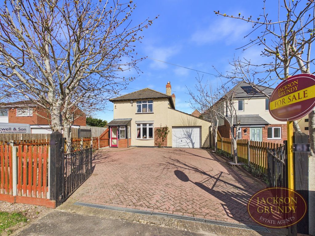 Property photo 1 of 27 Station Road